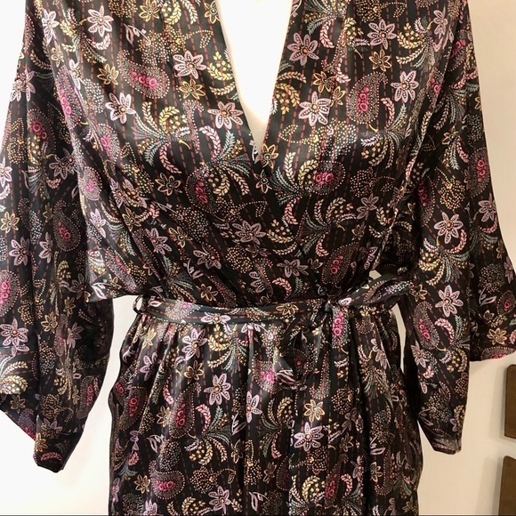 Victoria’s Secret Robe - Picture 2 of 14